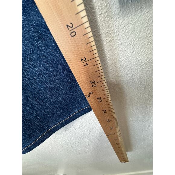 AG Medium Wash Whiskered Prima Ankle Cigarette Ankle Jeans 31 - Picture 12 of 12